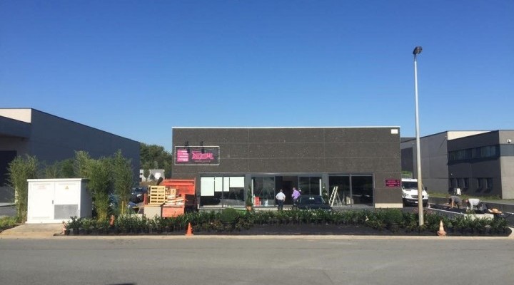 Aménagement des parkings de l'atelier et de notre futur Showroom