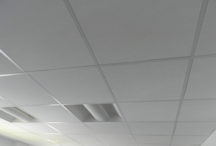 Menuiserie : pourquoi installer un faux plafond ?