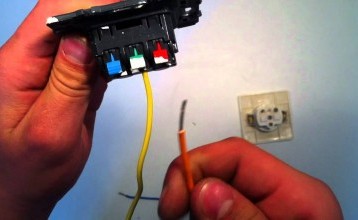 Electricité : comment poser une prise murale ?