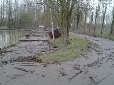 Etang et terrassement