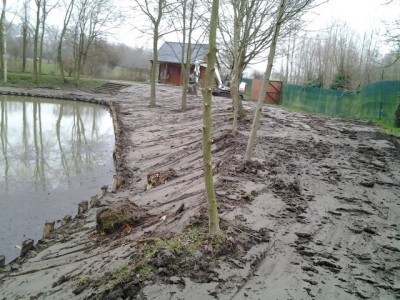 Etang et terrassement