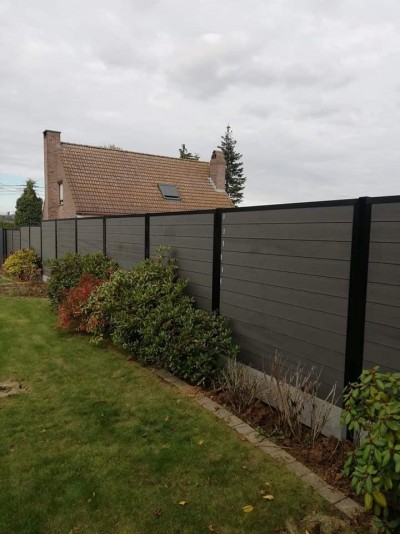 Portail Iroko + panneaux Betafence