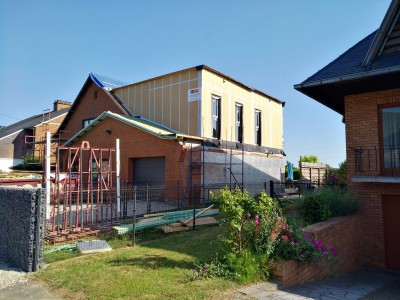 Rehausse de maison et couverture ardoise