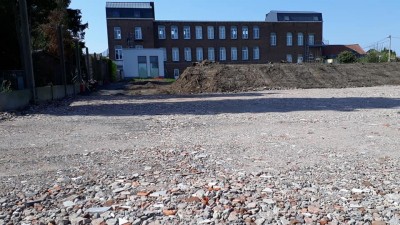 Création d'un parking provisoire